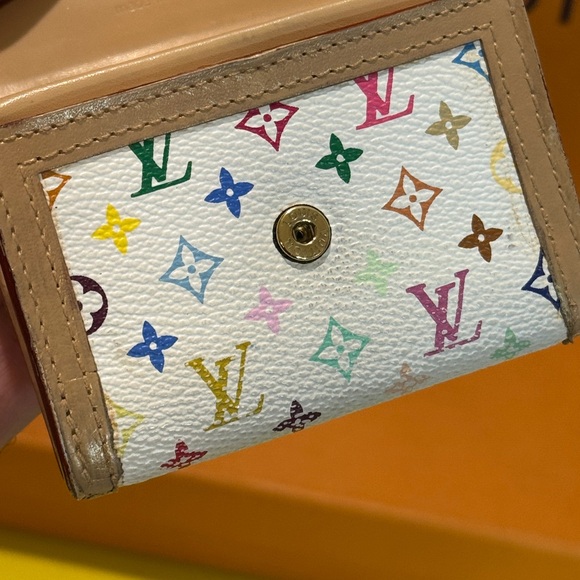 Louis Vuitton Multicolor Card holder - Picture 9 of 14